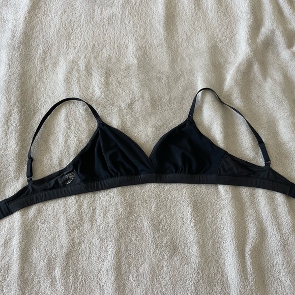 Skims Fits Everybody Crossover Bralette Size Small in Onyx Black - Picture 2 of 4